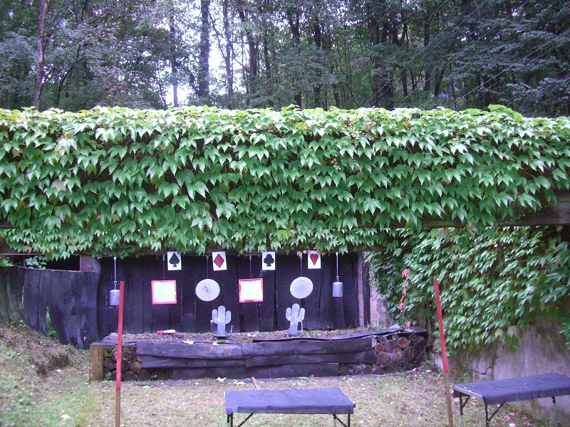 Natur pur mit Schießstand